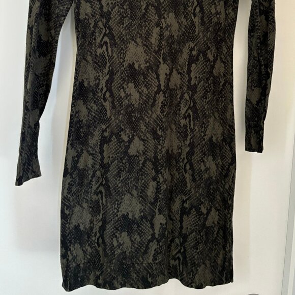 Old Navy Sweater Dress Snake Python Print Long Sleeve XS - Picture 4 of 5